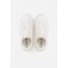 Białe sneakersy damskie na platformie VICES