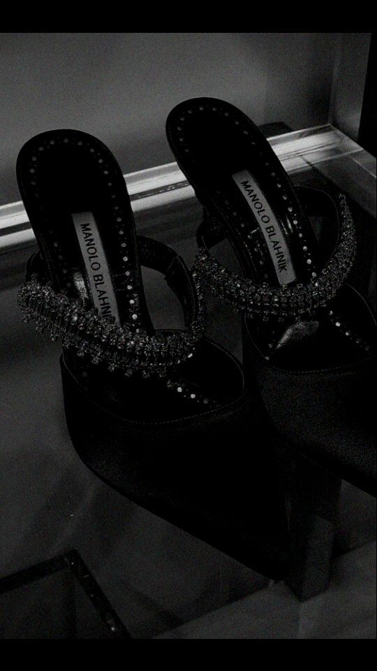 Instagram post from goglam.pl. This post is in position 5.